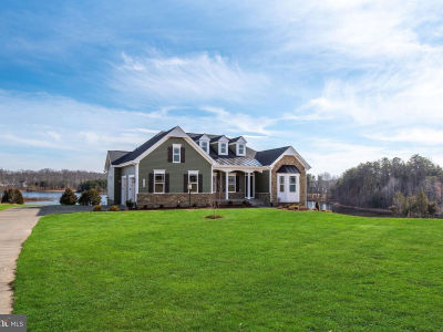 9435 Signature Way Fredericksburg, VA 22407