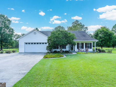 674 Forest Hills Dr Douglas, GA 31535