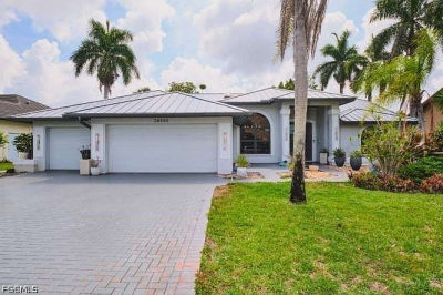 28505 Sombrero Dr Bonita Springs, FL 34135