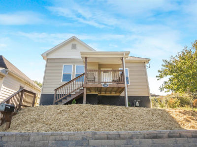 127 Floyd St Clarksburg, WV 26301