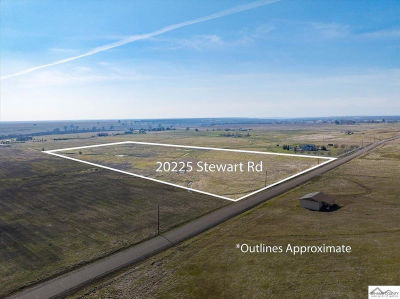 20225 Stewart Rd Red Bluff, CA 96080