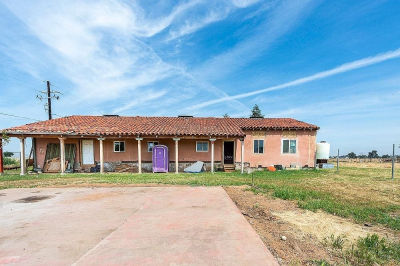 2803 Sharon Blvd Madera, CA 93638