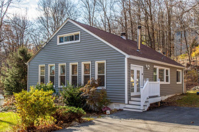 350 Old Homestead Drive, Highland Lakes, NJ, USA