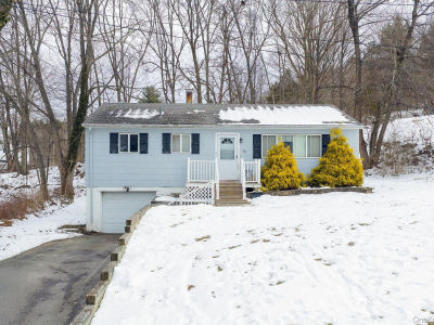 96 Duelk Ave Monroe, NY 10950