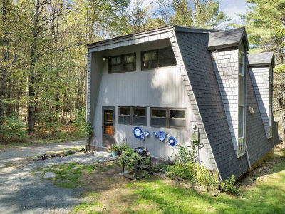 402 Marsh Family Rd Hartford, VT 05047