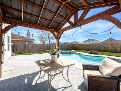 801 Rocky Rose Ct La Marque, TX 77568