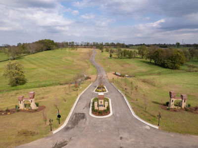 117 Lamplight Lndg Nicholasville, KY 40356