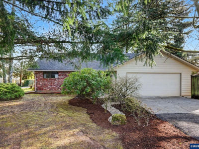 4260 Barrett St S Salem, OR 97302