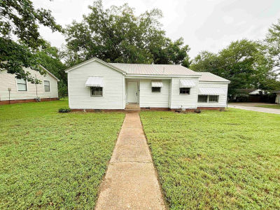 100 N Lucy St Searcy, AR 72143