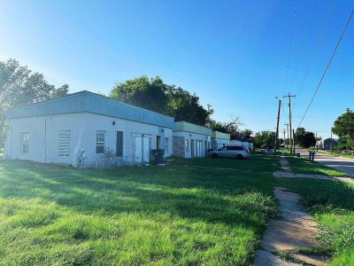 402 NW 3rd St Lawton, OK 73507