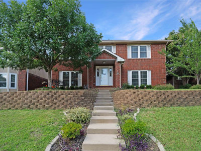 1109 Holly Dr Carrollton, TX 75010