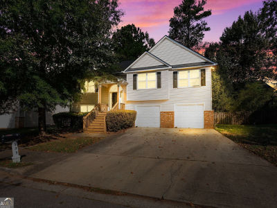 375 Sapphire Bnd Riverdale, GA 30296