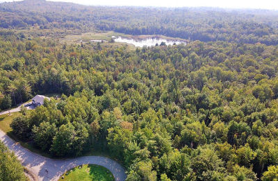 17 Grant Rd Orono, ME 04473