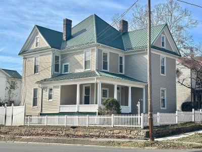 321 Pine St Clifton Forge, VA 24422