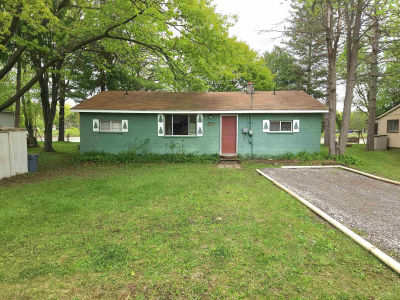 528 Hilo Rd Gladwin, MI 48624