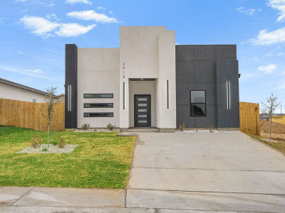 2918 Coventry Dr Laredo, TX 78046