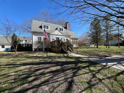 107 N Glenn Ave Milford, IL 60953