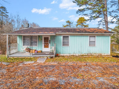 1553 Jackson County High School Rd Mc Kee, KY 40447