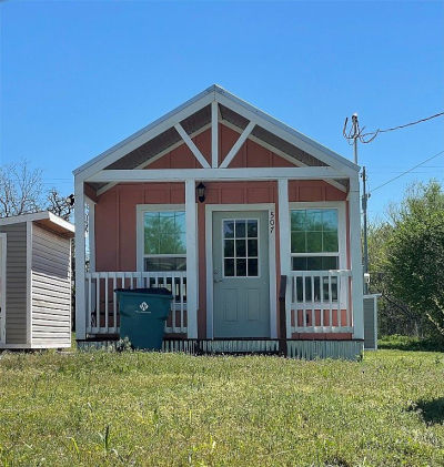 507 Ussery St Bowie, TX 76230