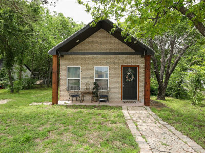 1013 Clay St Nocona, TX 76255