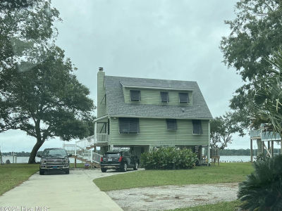 157 S River Dr Beaufort, NC 28516