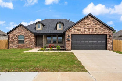 2607 Penny St Siloam Springs, AR 72761