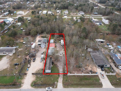 233 County Road 5011 Cleveland, TX 77327