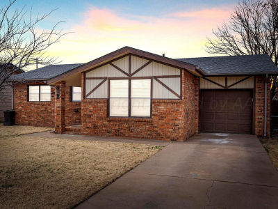 918 Powell Ave Dumas, TX 79029