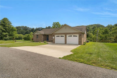 45330 Maple View Cir Caldwell, OH 43724