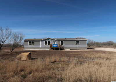 146 Frio Estates Dr Moore, TX 78057