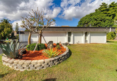 4806 Banyan Ln Tamarac, FL 33319