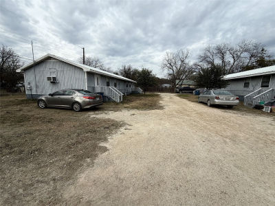 217 NE 2nd St Cross Plains, TX 76443