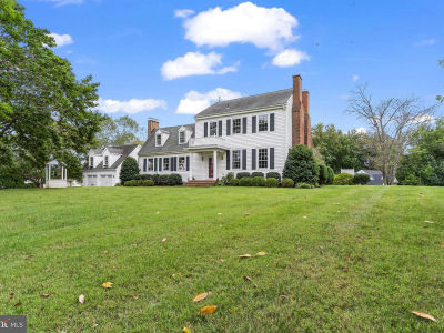 525 Small Reward Rd Huntingtown, MD 20639