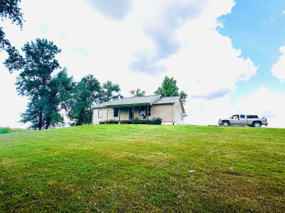 9383 Ar 625 Laddonia, MO 63352