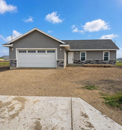 1348 4th St NW Byron, MN 55920