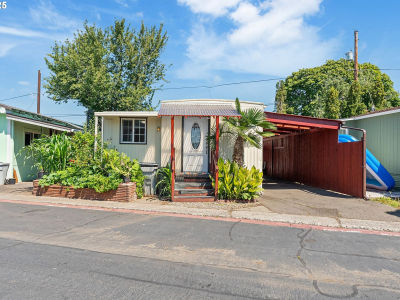 8951 SE Fuller Rd UNIT 7 Happy Valley, OR 97086