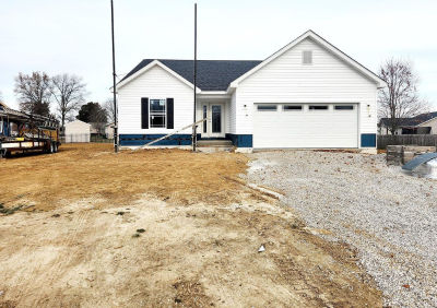 405 Acorn Way Lebanon, IL 62254