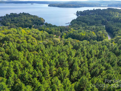 222 Mallard Dr New London, NC 28127