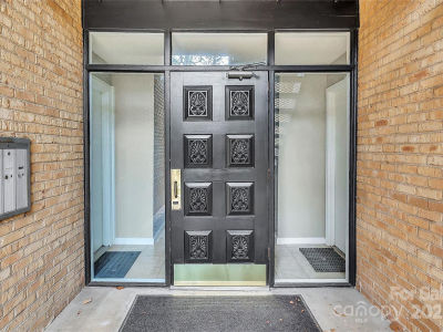 4754 Hedgemore Dr Charlotte, NC 28209