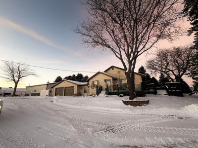 1111 Hayes Ave Clare, IA 50524