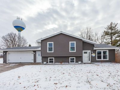 608 7th St Maxwell, IA 50161