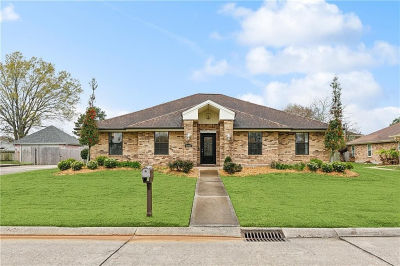 3404 Lake Des Allemands Dr Harvey, LA 70058