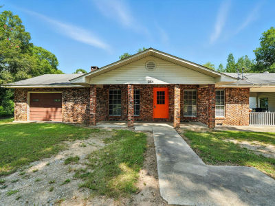 862 & 864 Highway 15 Stringer, MS 39481