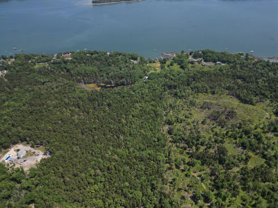 1 Mallard Pond Rd Harpswell, ME 04079