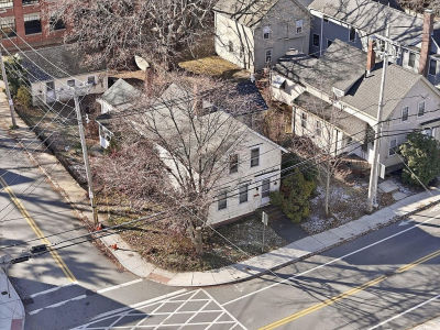 118 Elm St Amesbury, MA 01913