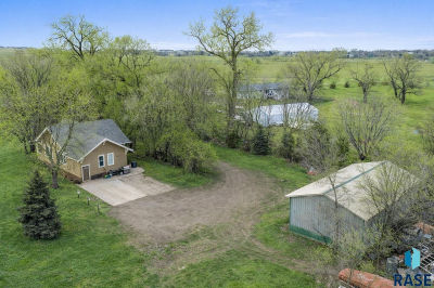 28286 Bartlett Ave Canton, SD 57013