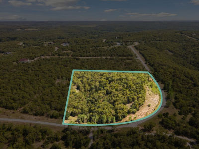 536 Creekside Dr Bowie, TX 76230