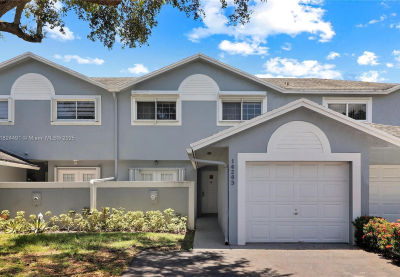 14263 SW 97th Ter Miami, FL 33186