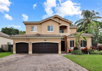 1922 SE 22nd Ct Homestead, FL 33035