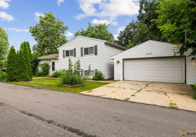 26235 N Acorn Ln Mundelein, IL 60060